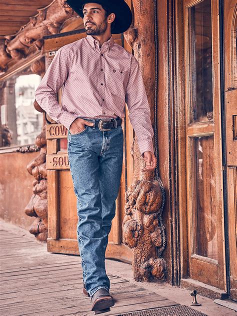 Wrangler George Strait Cowboy Cut Collection