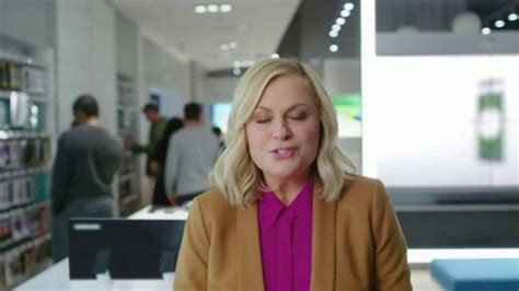 XFINITY Mobile TV Spot, 'Pulling My Leg: Get $250 Back' Featuring Amy Poehler created for XFINITY Mobile