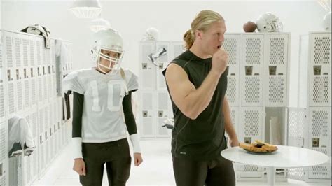 Zaxby's Big Zax Snack Meal TV Commercial Featuring Clay Matthews