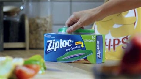 Ziploc Easy Open Tabs TV Spot, 'Cafeteria Chaos'