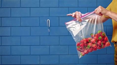 Ziploc TV commercial - Fresh Strawberries